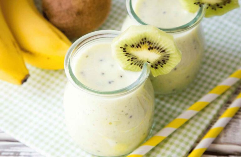 Kiwi smoothie met yoghurt